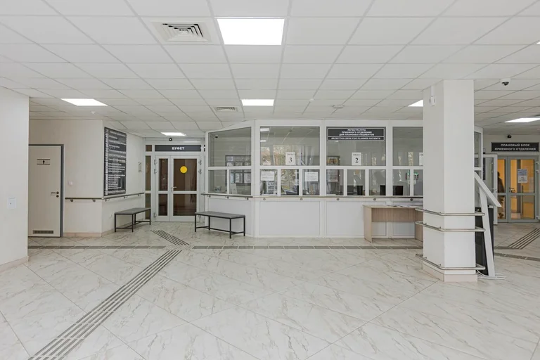 11-я городская клиническая больница — фото 1