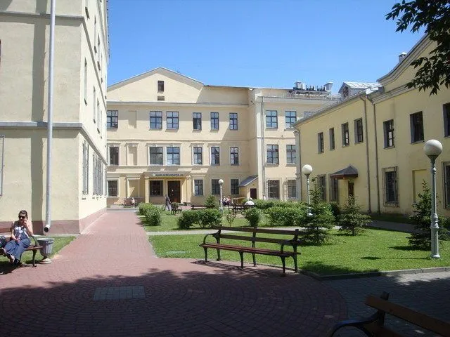 Фото 3-я городская клиническая больница имени Е.В.Клумова 3